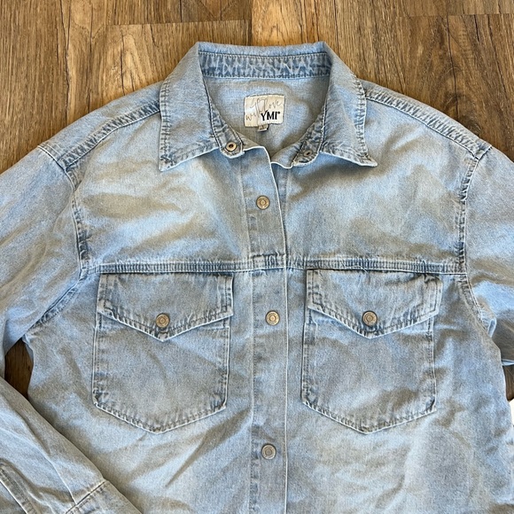 YMI denim button up never worn size large - Picture 2 of 3